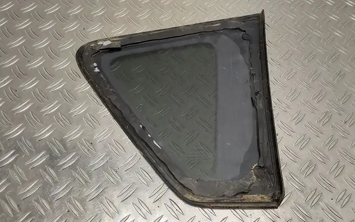 Toyota Corolla Verso AR10 (2004 - 2009) Заднее боковое стекло — фото 2