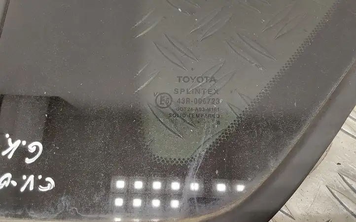 Toyota Corolla Verso AR10 (2004 - 2009) Заднее боковое стекло — фото 3