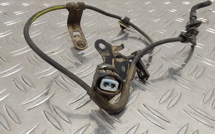 Toyota Corolla Verso AR10 (2004 - 2009) Проводка заднего датчика ABS — фото 3