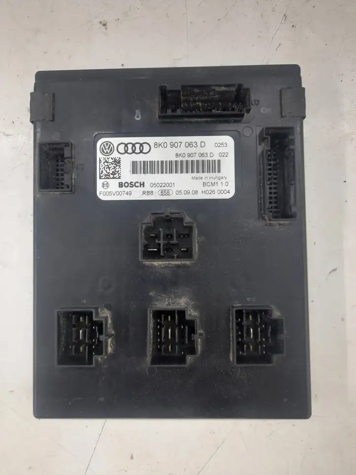 Audi A4 S4 B8 8K (2007 - 2011) 8K0907063D Модуль комфорта — фото 1