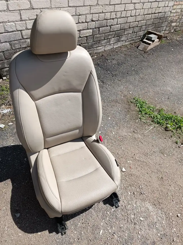 Subaru Outback (BS) (2014 - 2019) Переднее сиденье пассажира — фото 1
