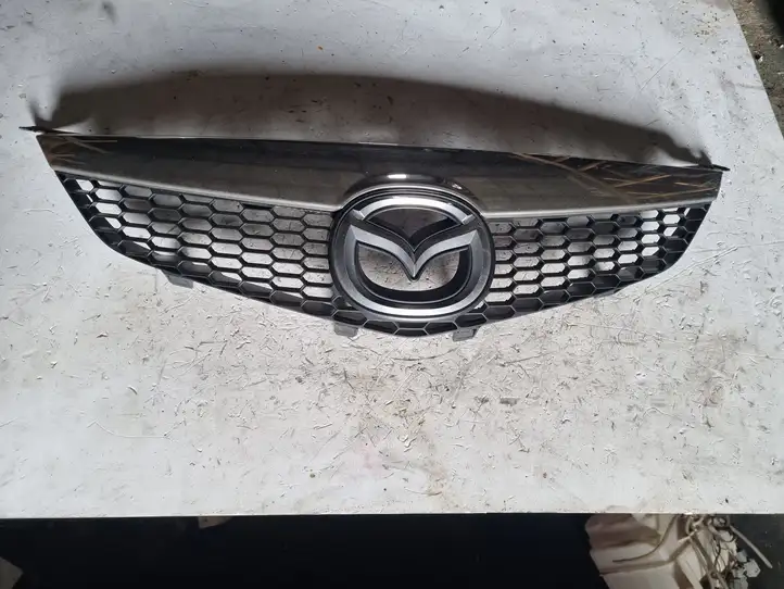 Mazda 6 (2005 - 2007) GR1L50712 Верхняя решетка радиатора — фото 1