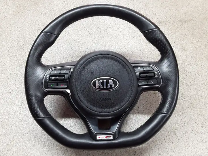 Kia Sportage (2016 - 2018) Руль — фото 1