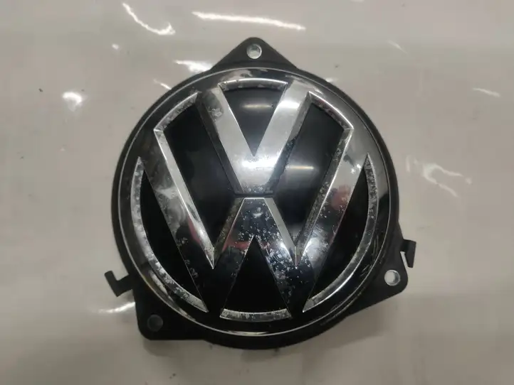 Volkswagen PASSAT B8 (2015 - ) 510827469F0D Ручка крышки багажника — фото 1
