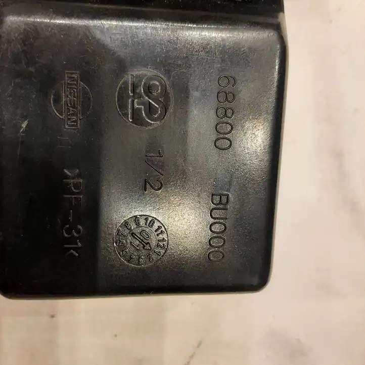 Nissan Almera (2000 - 2006) 68800BU000 Передняя пепельница — фото 2