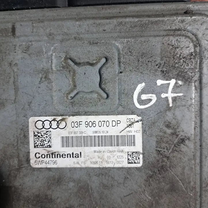 Audi A1 (2010 - 2014) 03F906070DP Прочие блоки управления — фото 2