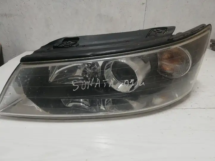 Hyundai Sonata (2003 - 2007) Передняя фара — фото 1