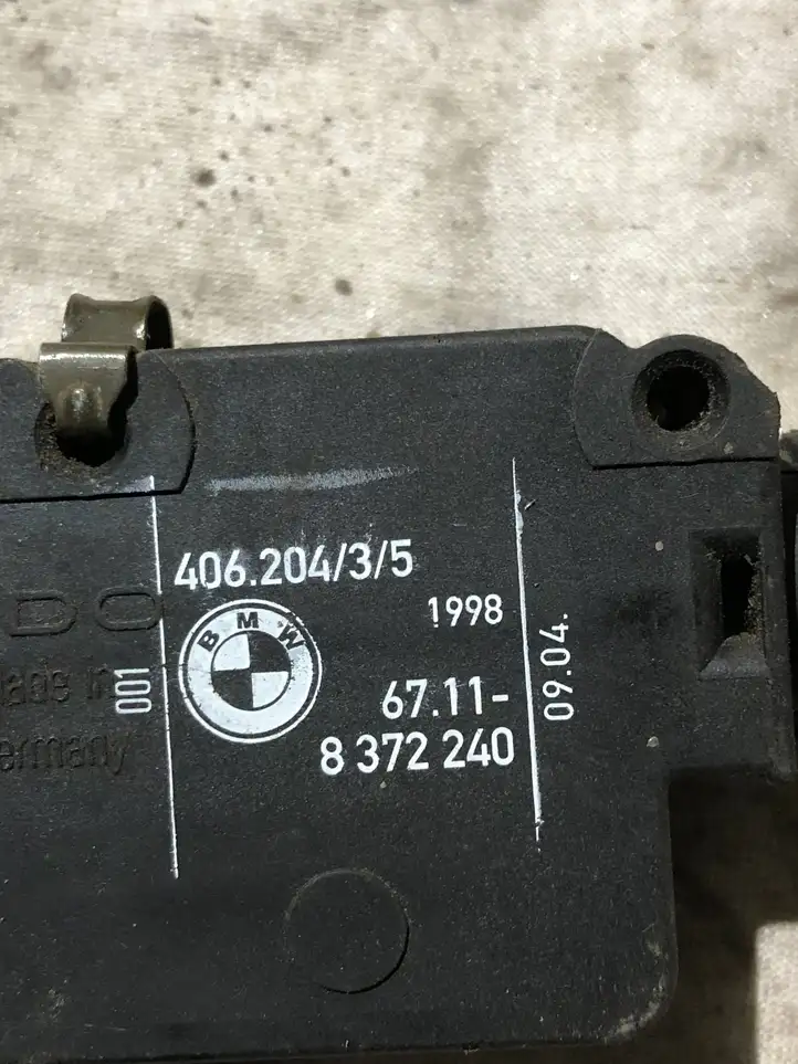 BMW 3 E46 (1998 - 2005) 8372240 Привод замка крышки топливного бака — фото 2