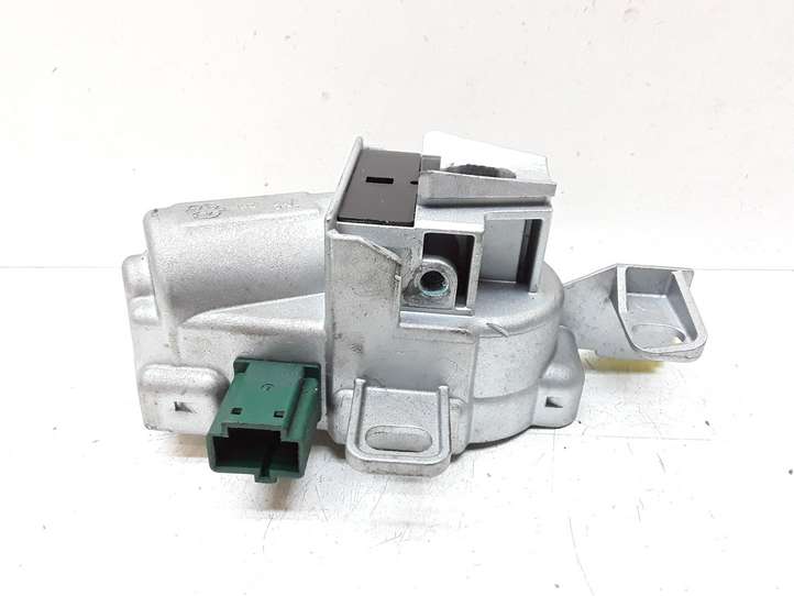 Volvo V70 (2007 - 2013)  P30793238 Замок руля