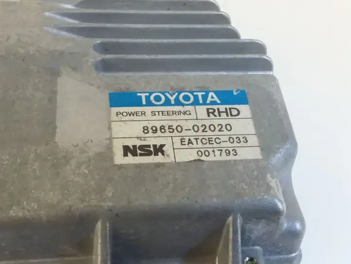 Toyota Corolla E120 E130 (2000 - 2004) 8965002020 Блок управления усилителем руля — фото 4
