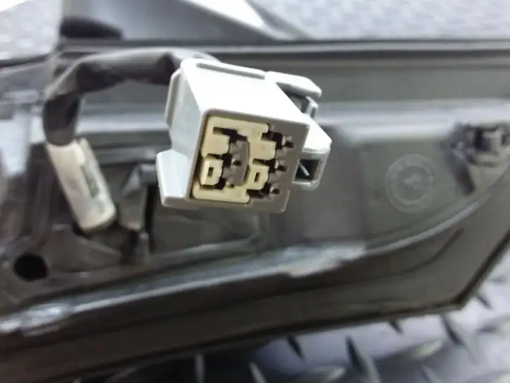 Ford Focus (2005 - 2008) 212836289 Боковое зеркало с электроприводом — фото 3
