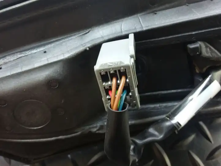 Ford Focus (2005 - 2008) 212836290 Боковое зеркало с электроприводом — фото 2