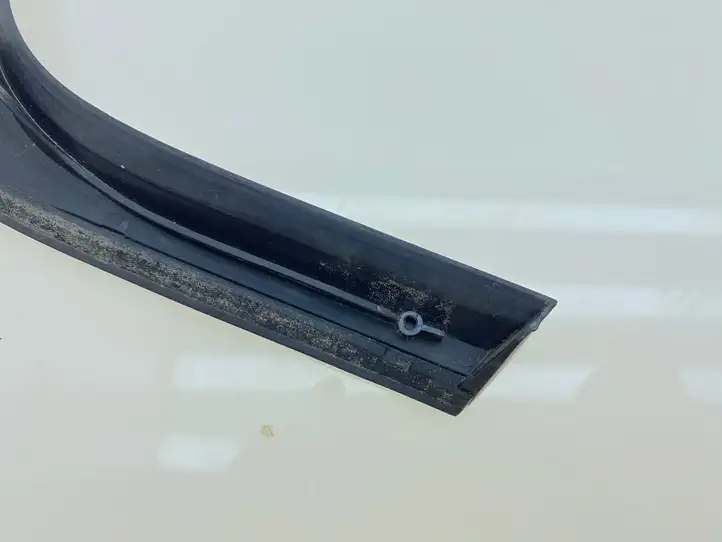 Subaru Legacy (2003 - 2009) 65249AG010 Облицовка заднего бокового стекла — фото 4