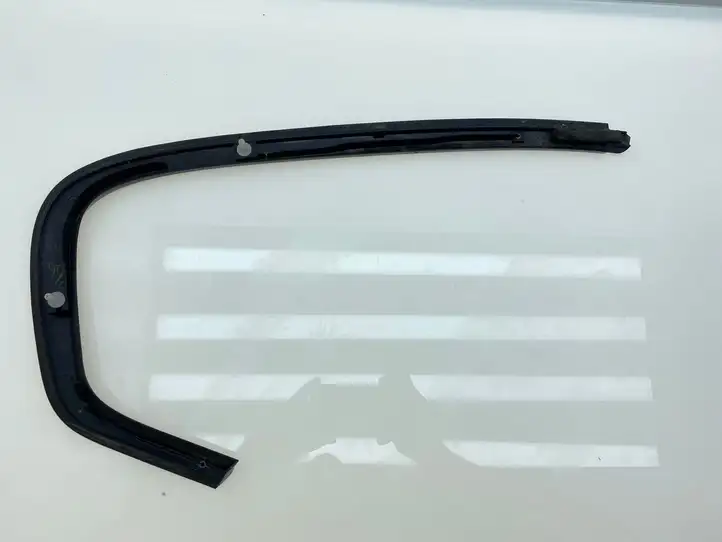 Subaru Legacy (2003 - 2009) 65249AG010 Облицовка заднего бокового стекла — фото 6