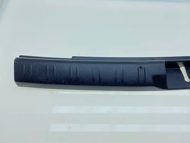 Subaru Forester SG (2006 - 2008) 94026SA000 Отделка порога багажника — фото 6