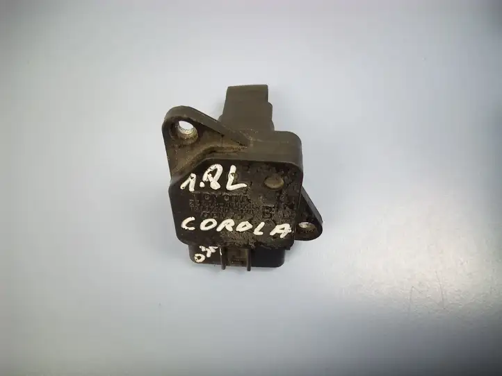 Toyota Corolla E120 E130 (2004 - 2007) 222040030 Датчик массового расхода воздуха — фото 1