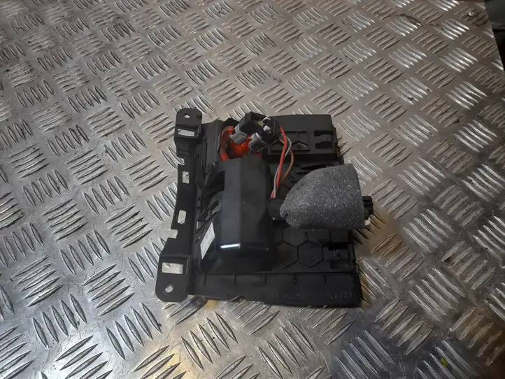Audi A5 8T 8F (2011 - 2016) 8K0857951C Передняя пепельница — фото 2