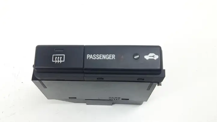 Toyota Avensis T250 (2006 - 2009) 8479005130C Кнопка обогрева стекла — фото 2