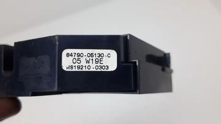Toyota Avensis T250 (2006 - 2009) 8479005130C Кнопка обогрева стекла — фото 3
