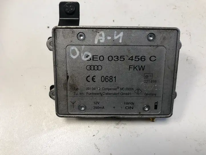 Audi A4 S4 B7 8E 8H (2004 - 2009) 8E0035456C Усилитель антенны — фото 1