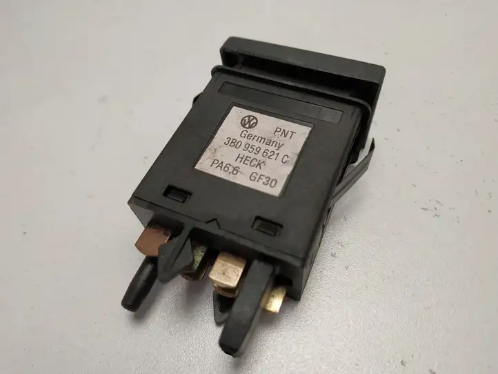Volkswagen PASSAT B5.5 (2001 - 2005) 3B0959621C Кнопка обогрева стекла — фото 2