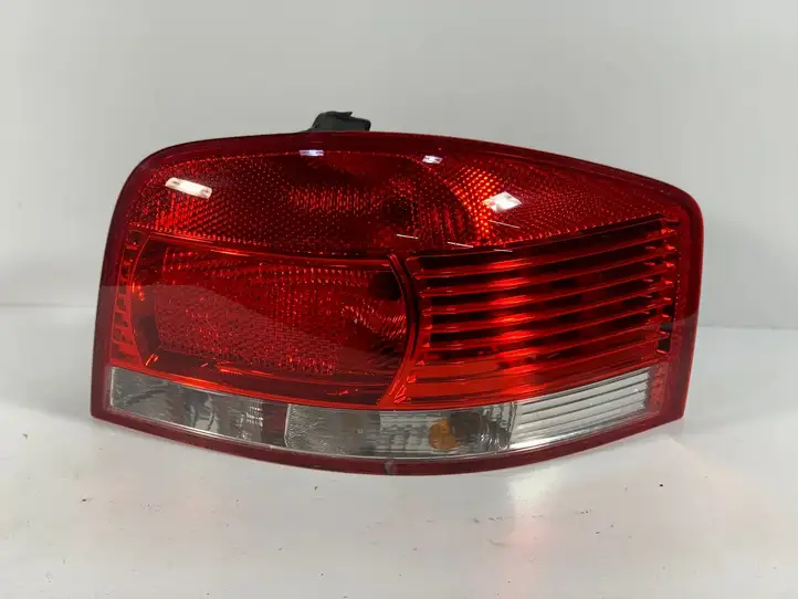 Audi A3/S3 8L (2000 - 2003) 8P0945096A Задний фонарь в кузове — фото 1
