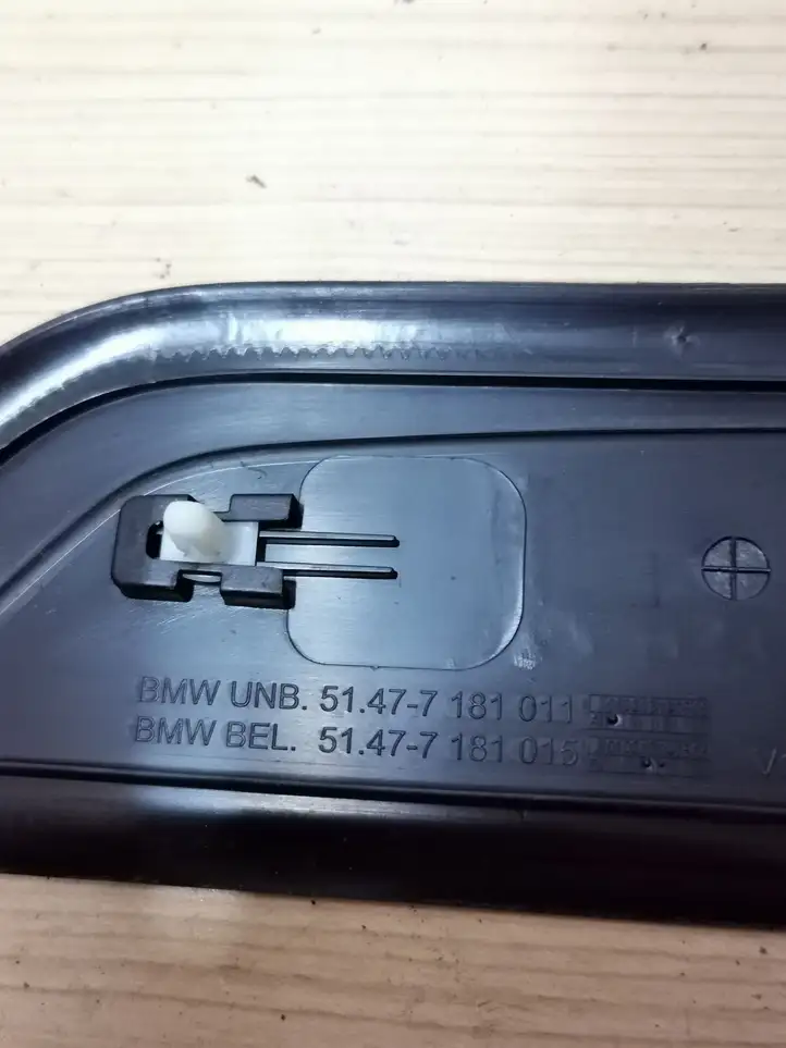 BMW 7 F01 (2008 - 2016) 7181011 Внутренняя отделка переднего порога — фото 4