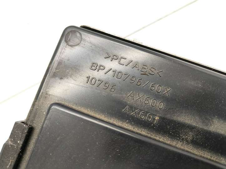 Nissan Micra (2003 - 2007)  10796AX600 Другая деталь салона