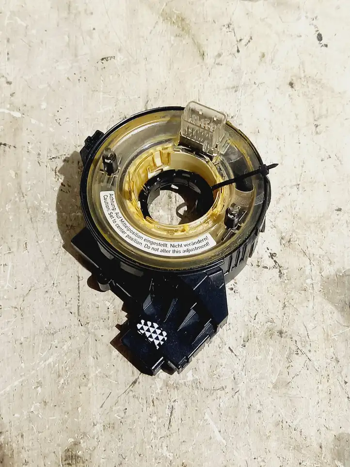 Skoda Octavia Mk2 (1Z) (2004 - 2013) 1K0959653C Контактное кольцо SRS — фото 1