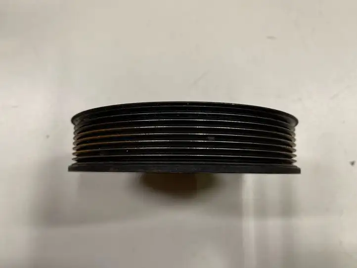 Mazda 6 (2005 - 2007) Шкив коленчатого вала — фото 2