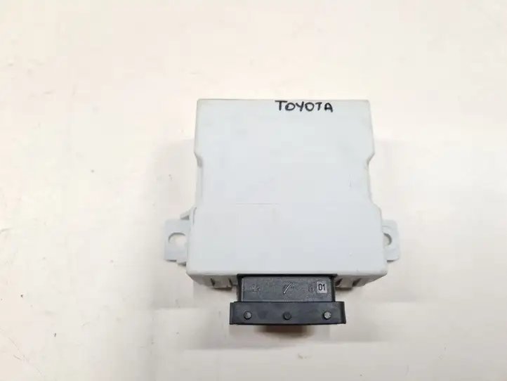 Toyota Corolla Verso E121 (2004 - 2007) 150696 Прочие блоки управления — фото 1