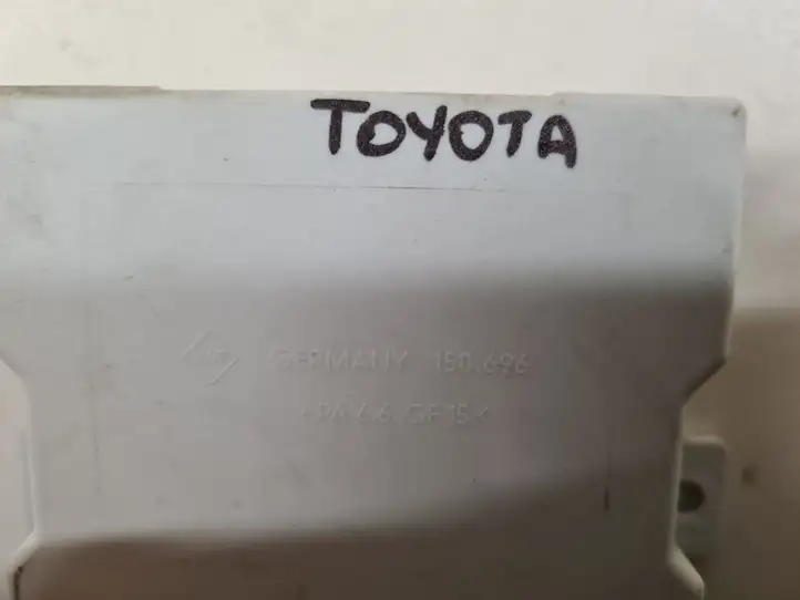 Toyota Corolla Verso E121 (2004 - 2007) 150696 Прочие блоки управления — фото 2