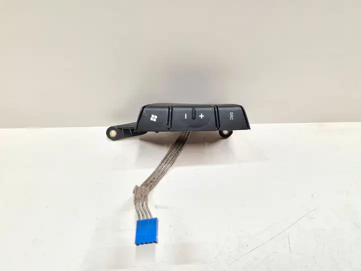 Fiat Croma (2005 - 2011) 86250601093 Кнопки на рулевом колесе — фото 1