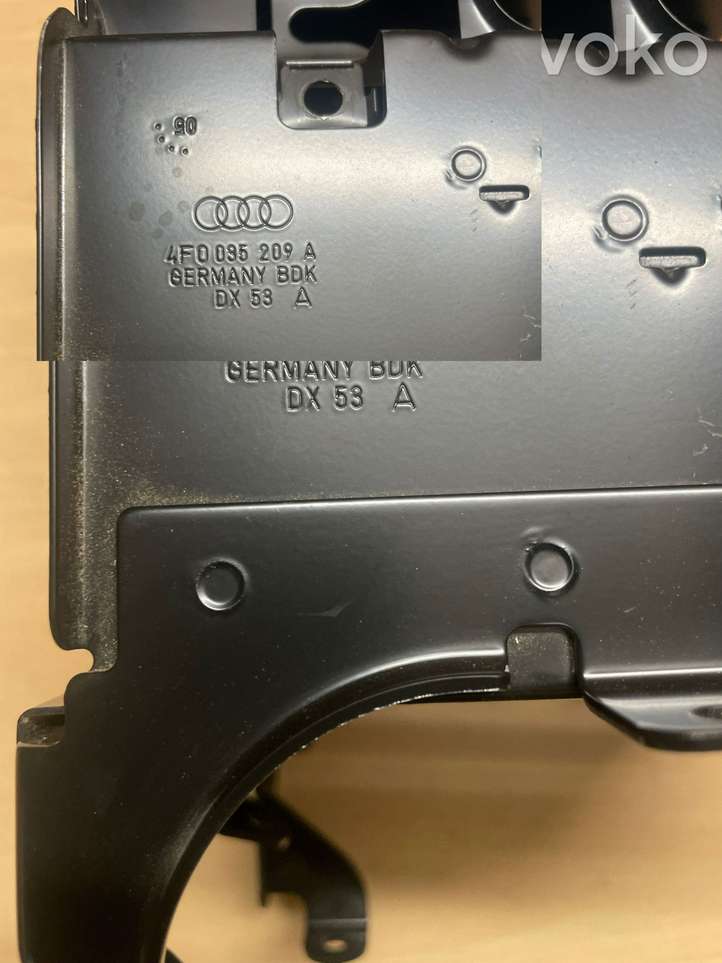 Audi A6 (2004 - 2008)  4F0035209A Держатель / кронштейн усилителя звука