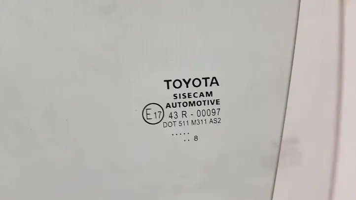 Toyota C-HR I (2016 - 2022) 68104F4010 Стекло задней двери — фото 2