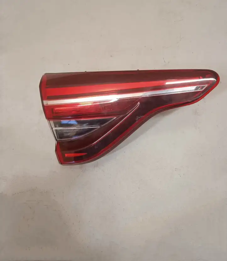 Renault Clio V (2019 - ) 265551147R Задний фонарь в крышке багажника — фото 2