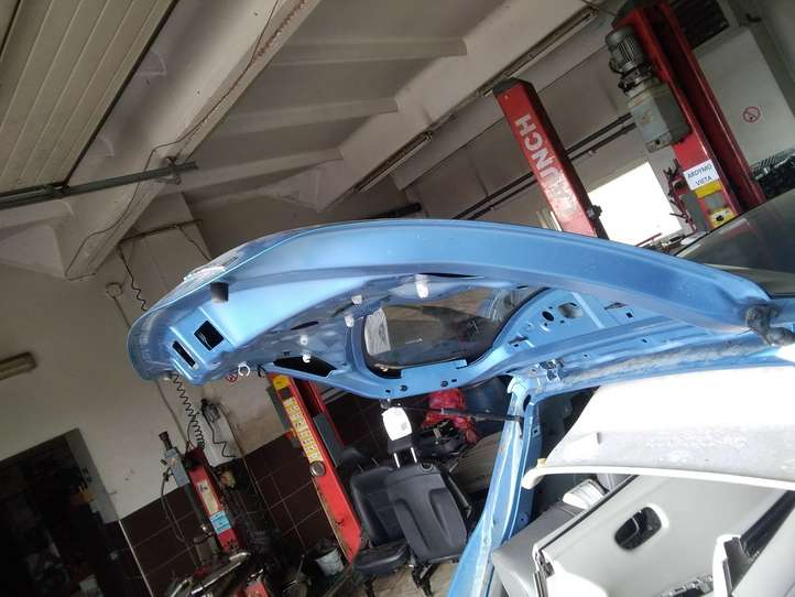 Nissan Leaf I (ZE0) (2010 - 2017)   Задняя крышка (багажника)