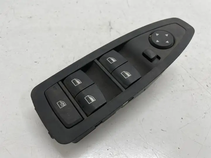 BMW 1 F20 F21 (2011 - 2019) 9208110 Блок кнопок стеклоподъемников — фото 1