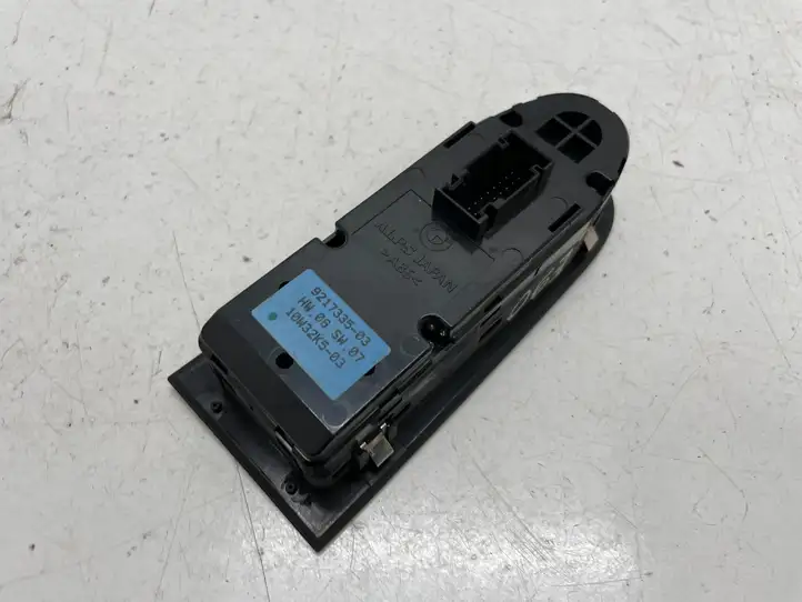 BMW 3 E90 E91 (2005 - 2012) 9217335 Кнопка стеклоподъемников — фото 2