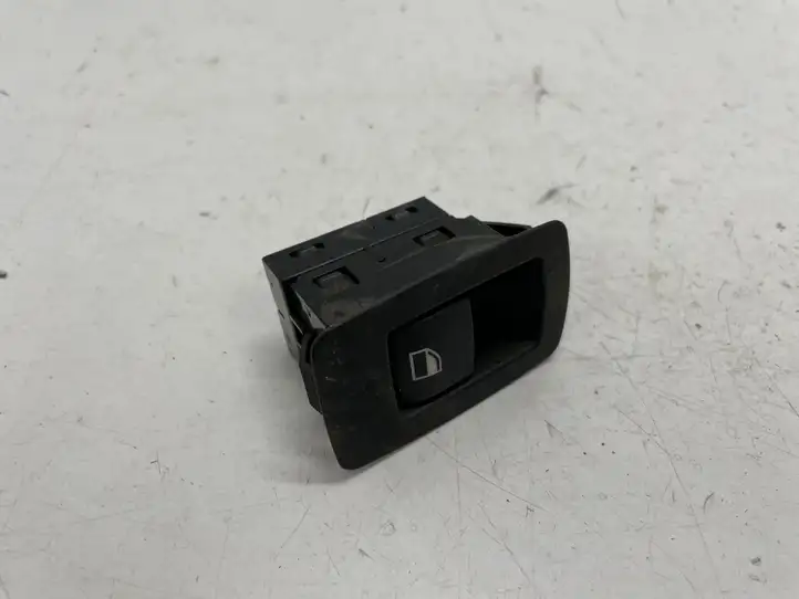 BMW 3 F30 F35 F31 (2012 - 2018) 9208106 Блок кнопок стеклоподъемников — фото 1