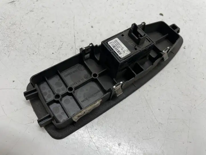 BMW 3 F30 F35 F31 (2012 - 2018) 9208107 Блок кнопок стеклоподъемников — фото 2