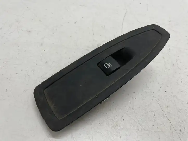 BMW 3 F30 F35 F31 (2012 - 2018) 9208107 Блок кнопок стеклоподъемников — фото 1