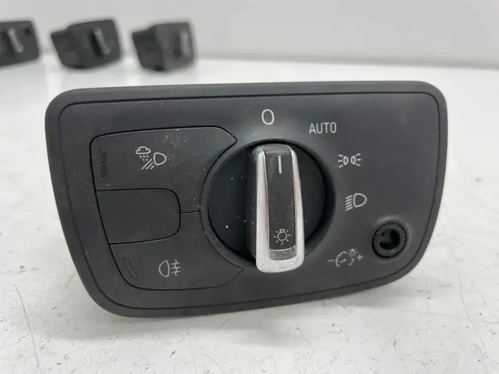 Audi A6 C7 (2011 - 2014) 4G0941531S Включатель фонарей — фото 1