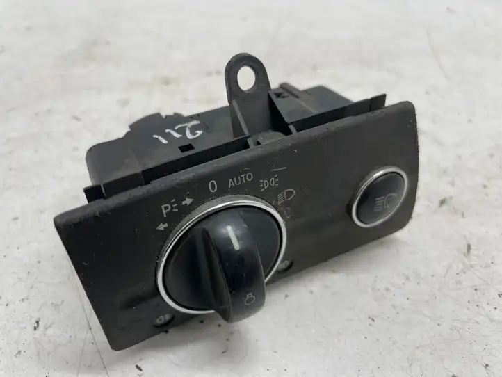 Mercedes-Benz E W211 (2002 - 2009) 2115450104 Включатель фонарей — фото 1