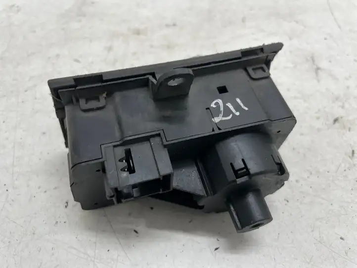 Mercedes-Benz E W211 (2002 - 2009) 2115450104 Включатель фонарей — фото 2
