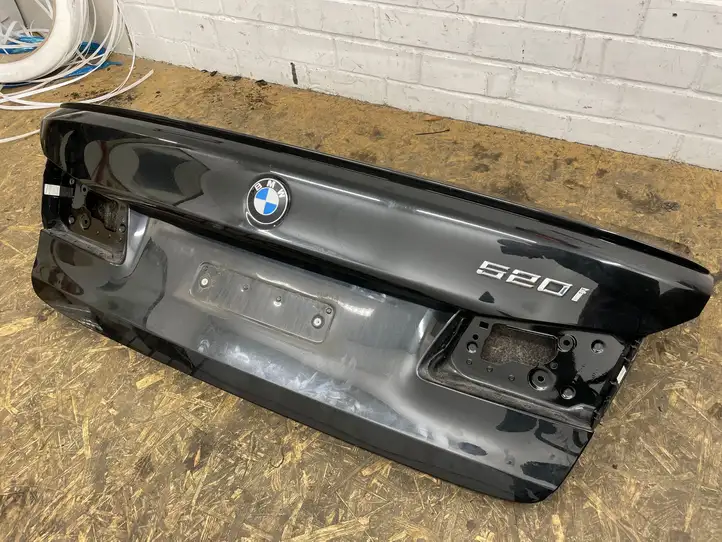 BMW 5 G30 G31 (2016 - ) Крышка багажника — фото 3