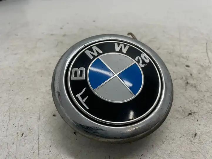 BMW 1 F20 F21 (2011 - 2019) 7248535 Ручка крышки багажника — фото 1