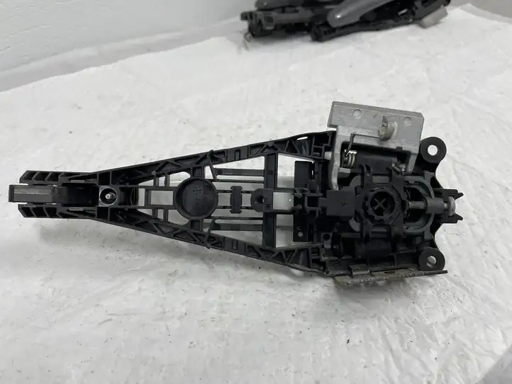 Opel Zafira B (2008 - 2014) 14096401 Наружная ручка двери — фото 2