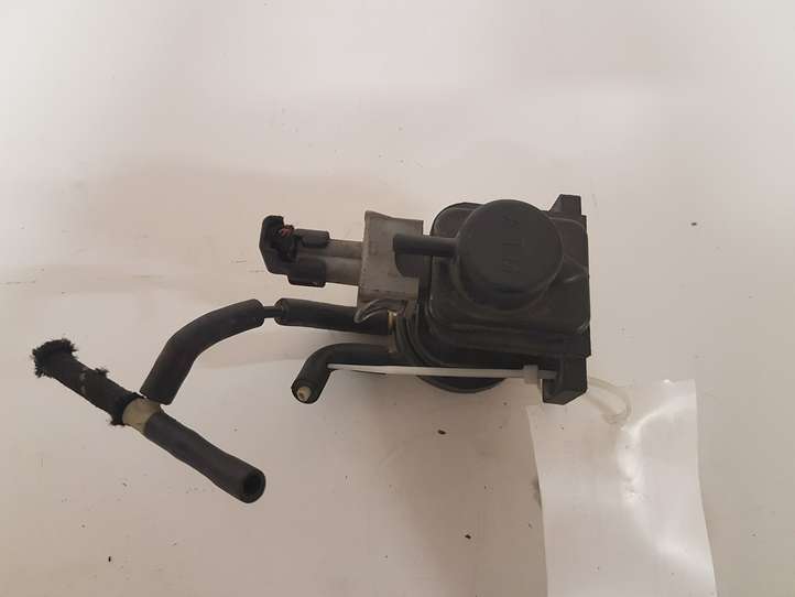 Opel Zafira (1999 - 2003)  4522371 Соленоидный клапан