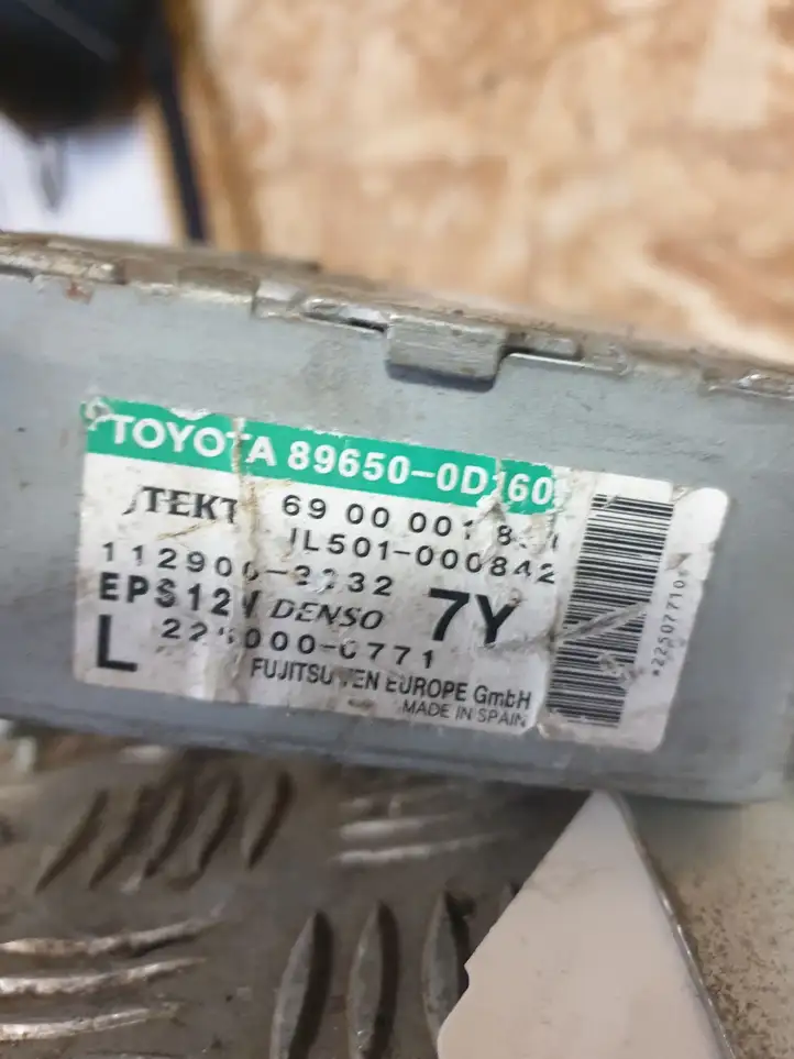 Toyota Yaris (2009 - 2012) 896500D160 Блок управления усилителем руля — фото 2